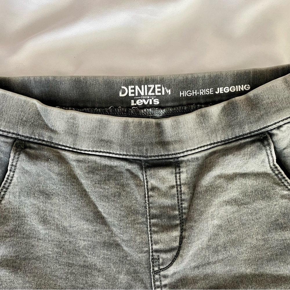 High rise Jegging - Picture 3 of 3